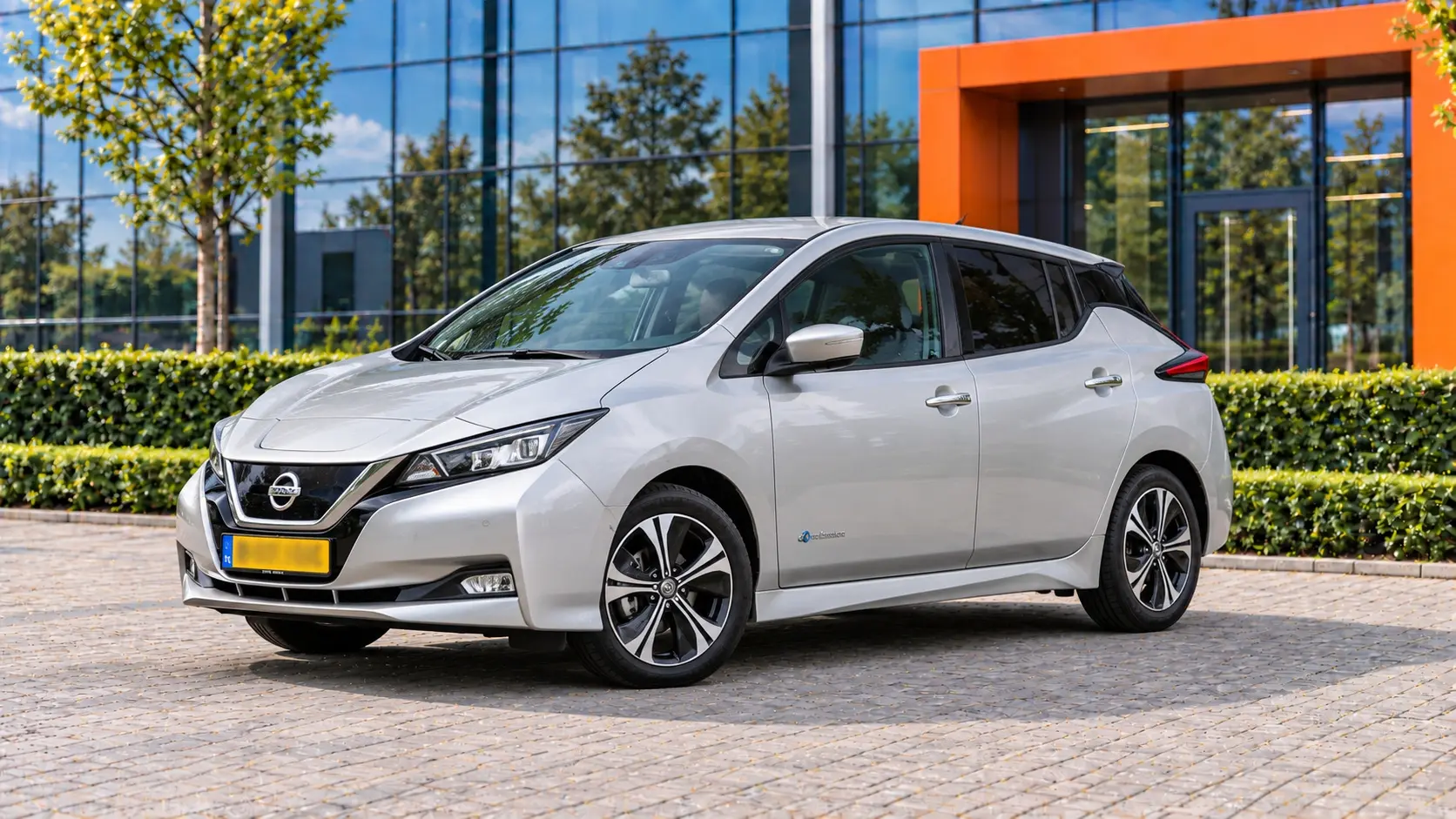 Nissan Leaf van voren