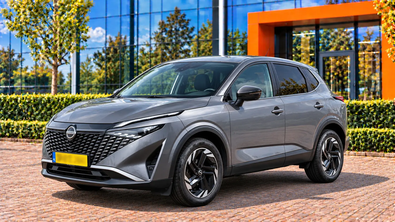 Nissan Qashqai van voren