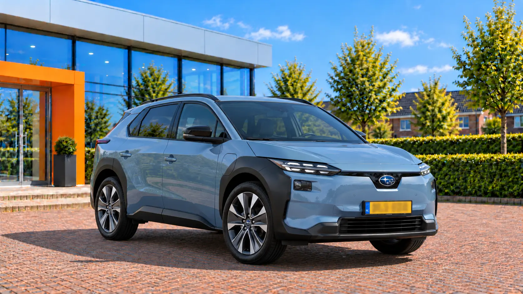 Subaru Solterra van voren