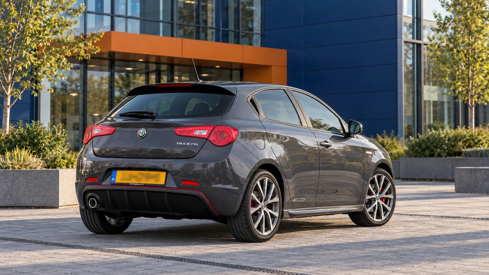 Achterzijde van de Alfa Romeo Giulietta vijfdeurs hatchback uit de late modelperiode