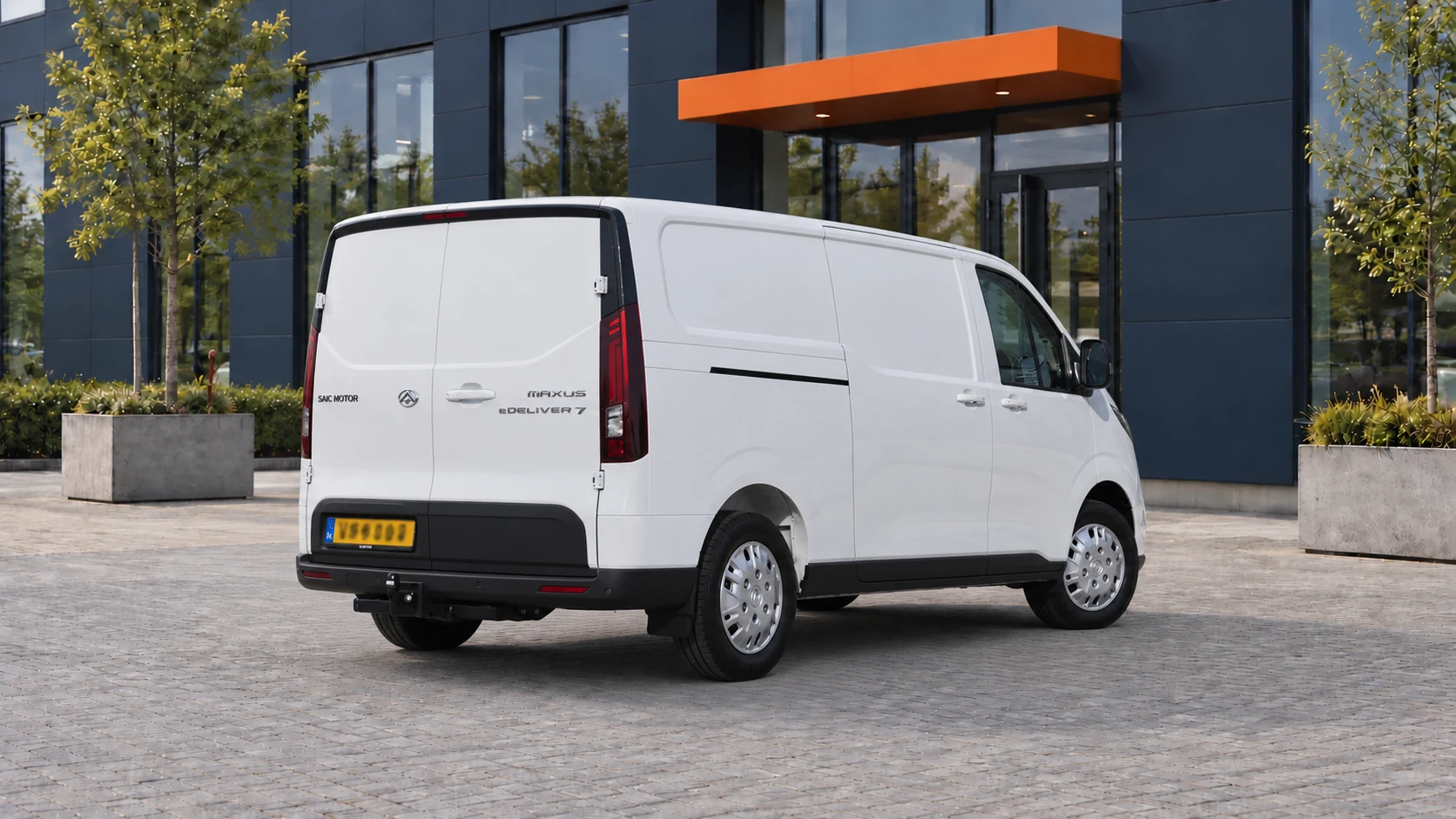 Maxus eDeliver7 van achteren