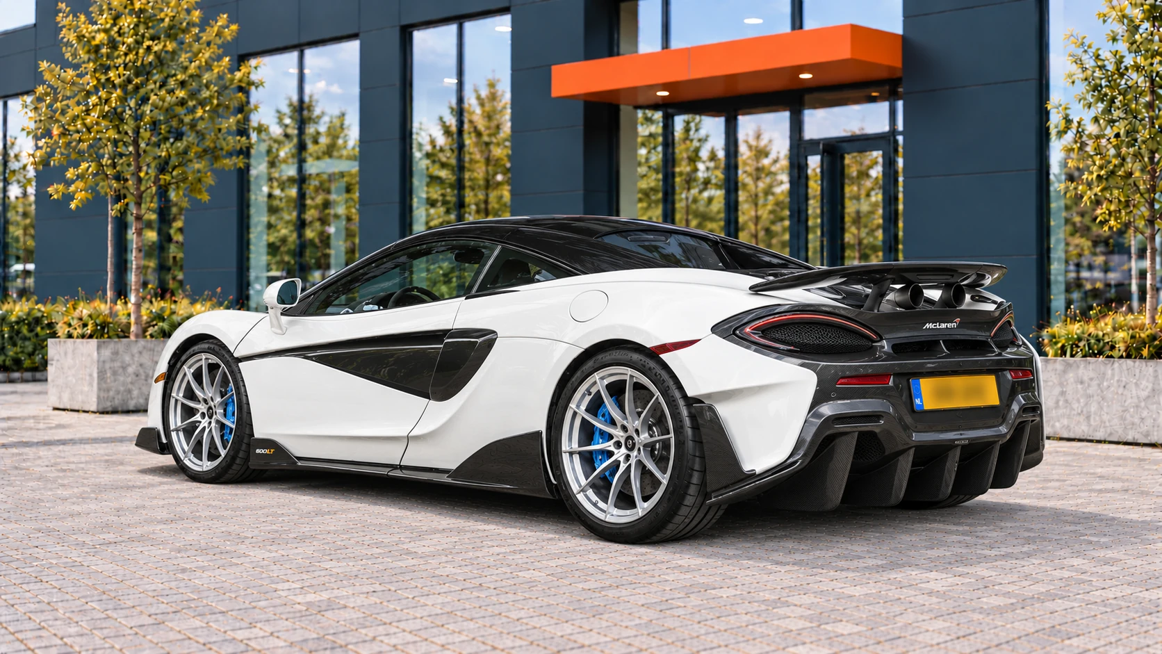 McLaren 600LT van achteren