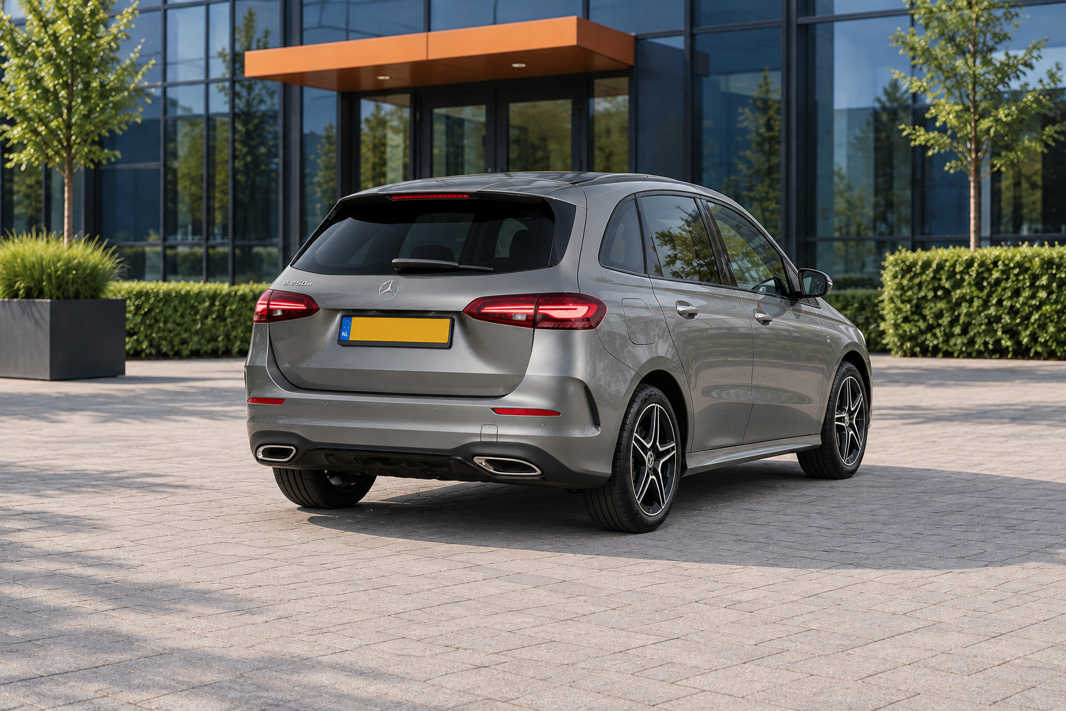 Mercedes-Benz B-Klasse van achteren