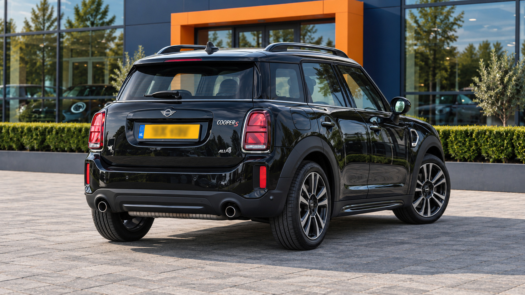 MINI Countryman van achteren