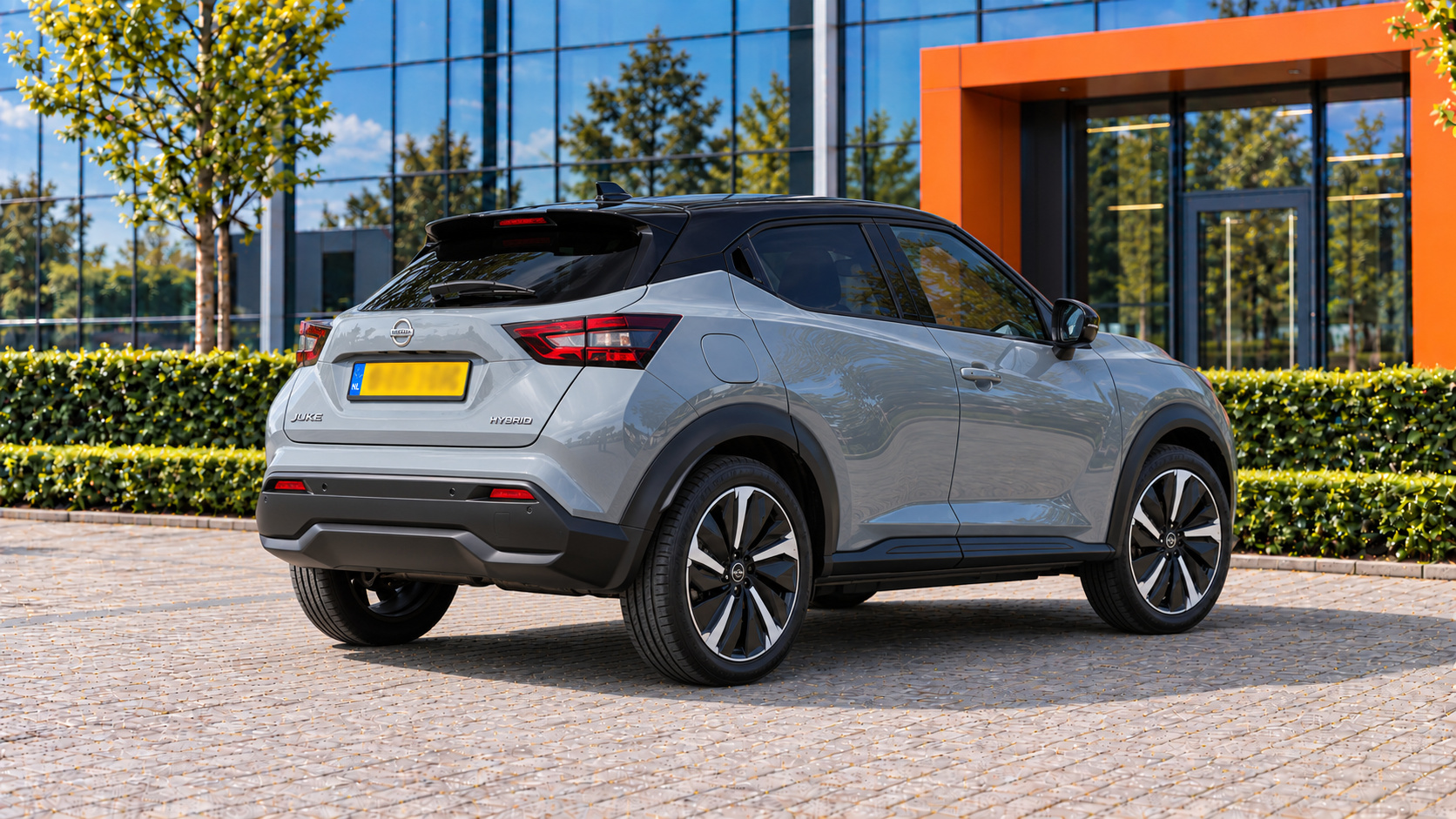 Nissan Juke van achteren