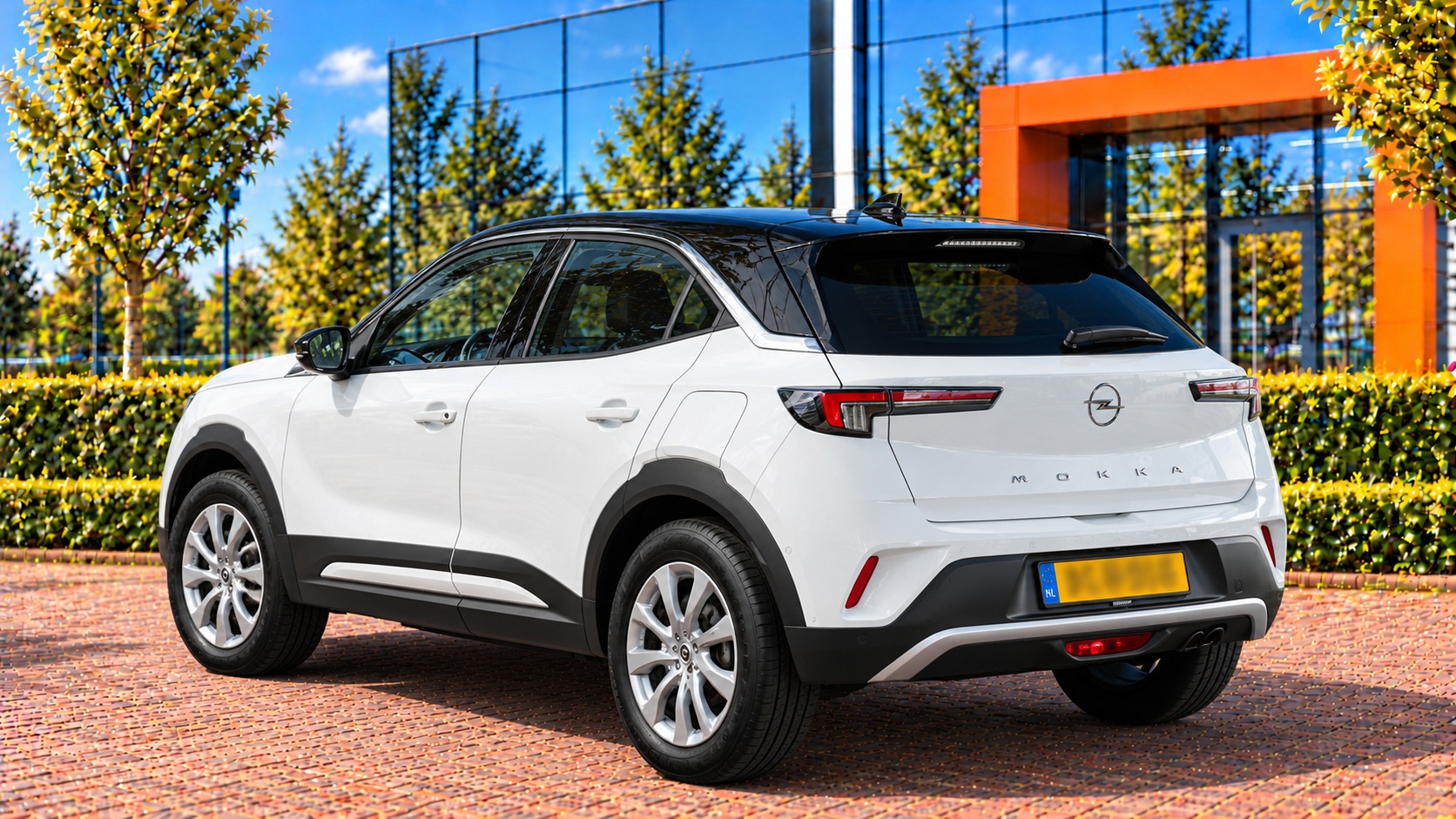 Opel Mokka van achteren