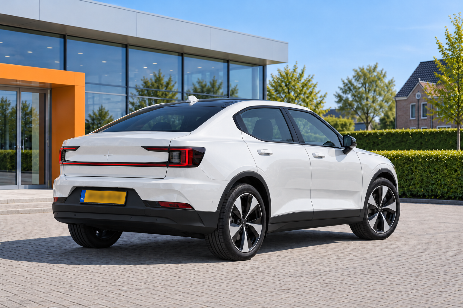 Polestar 2 van achteren