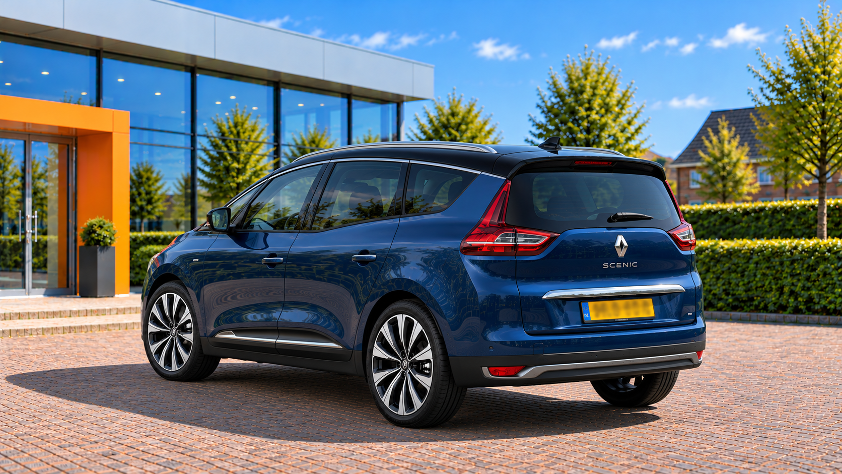 Renault Grand Sc&eacute;nic van achteren