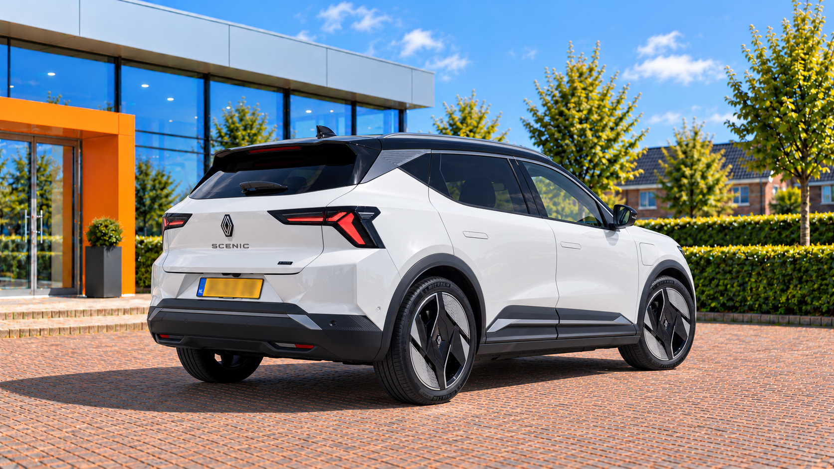 Renault Sc&eacute;nic E-Tech Electric van achteren