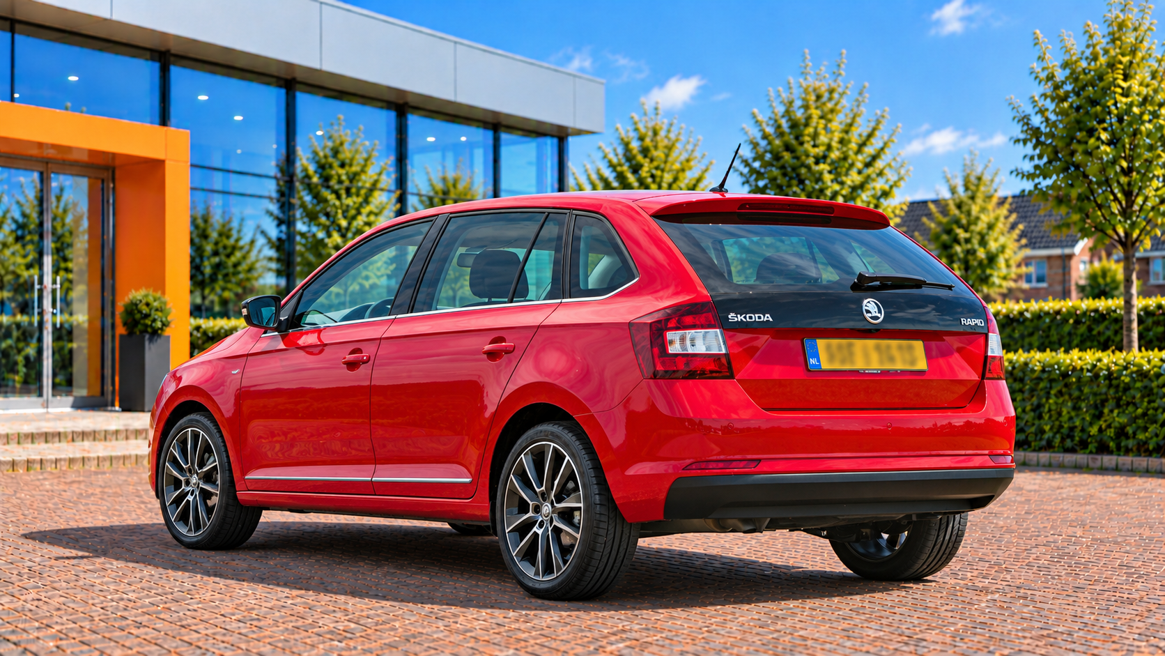 Skoda Rapid van achteren