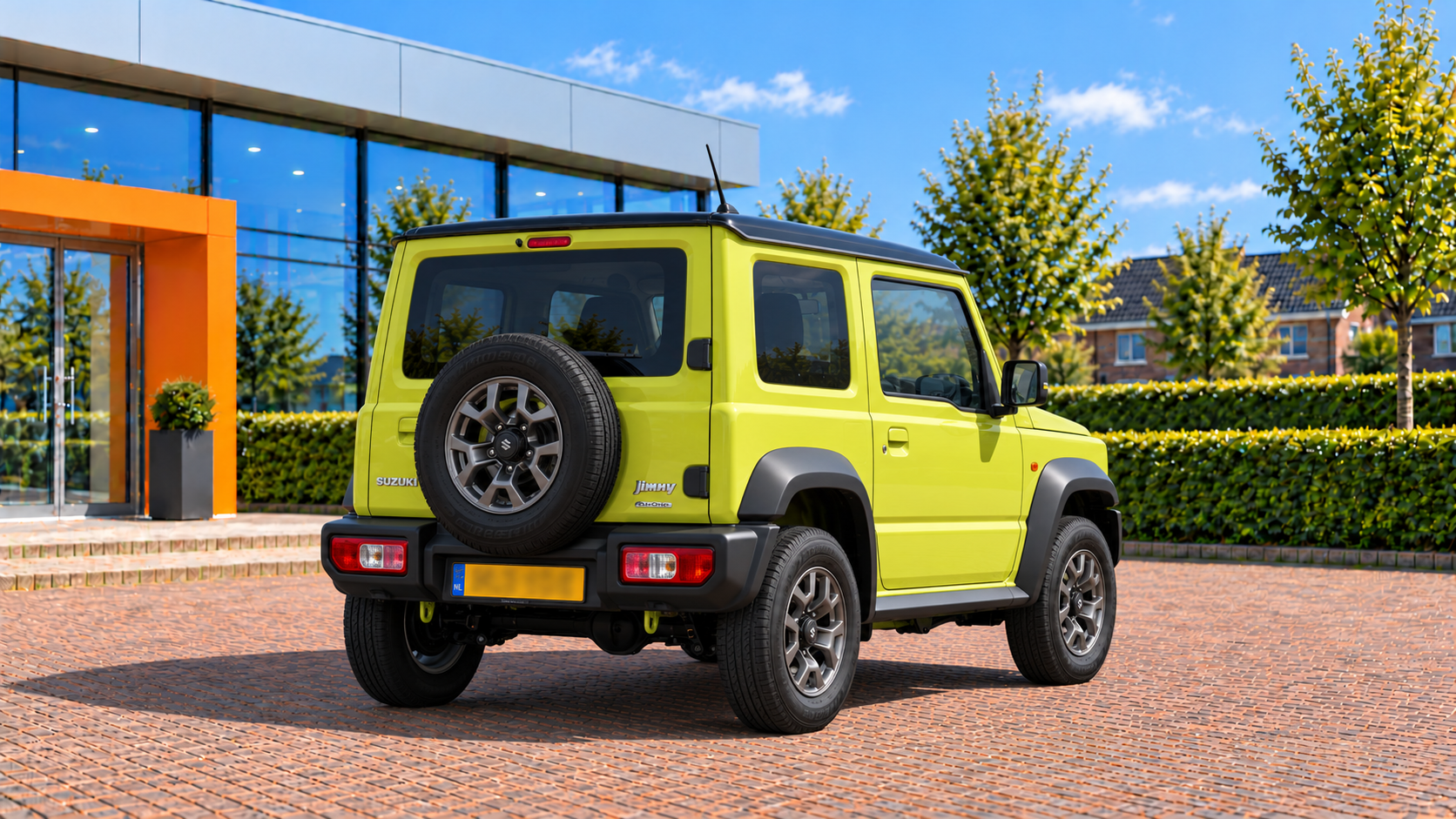 Suzuki Jimny van achteren