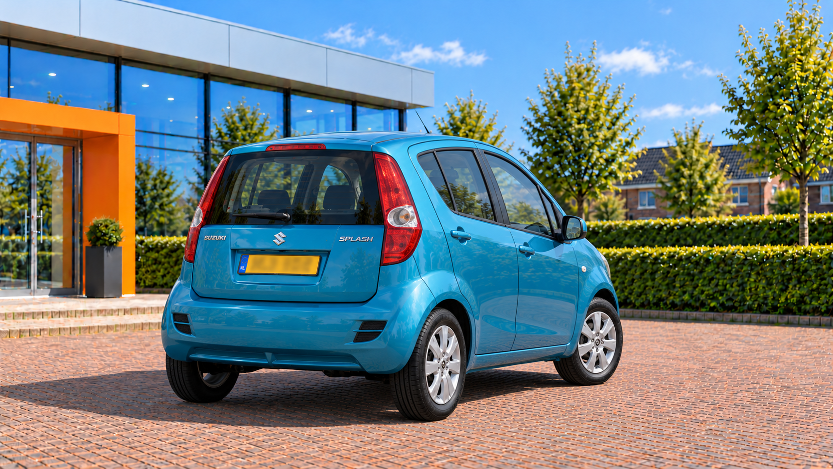 Suzuki Splash van achteren