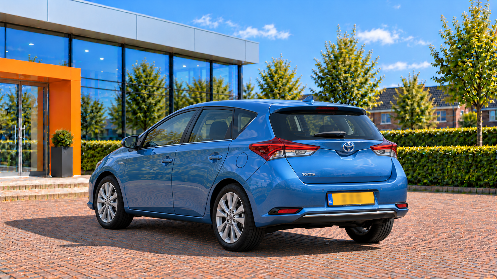 Toyota Auris van achteren