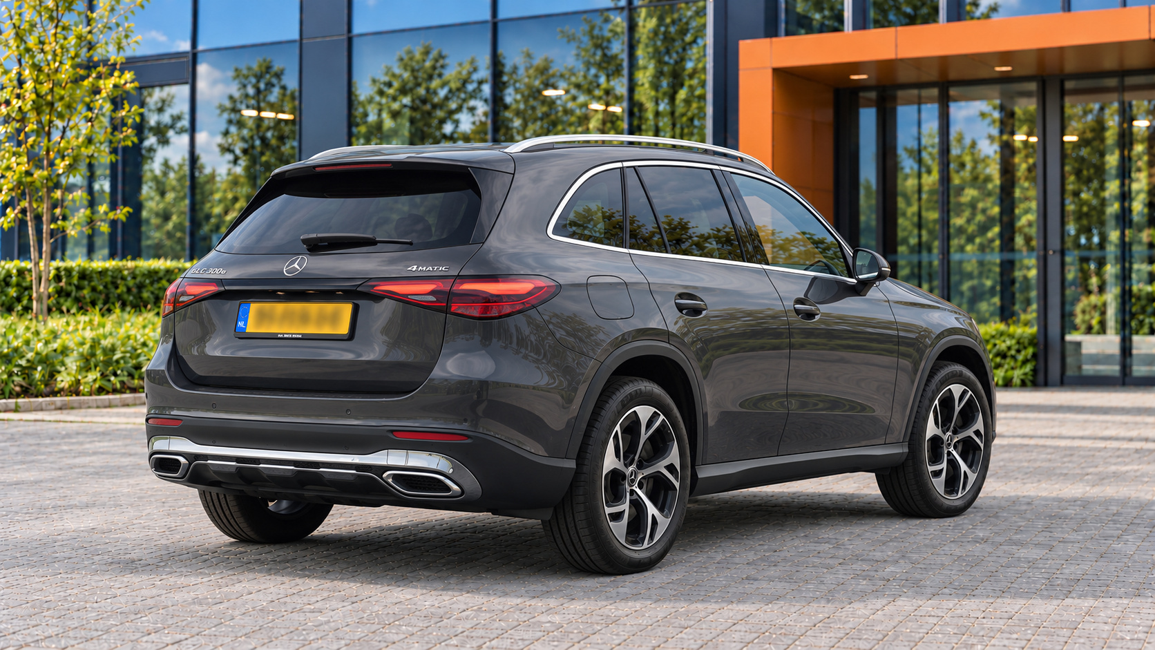 Mercedes-Benz GLC van achteren