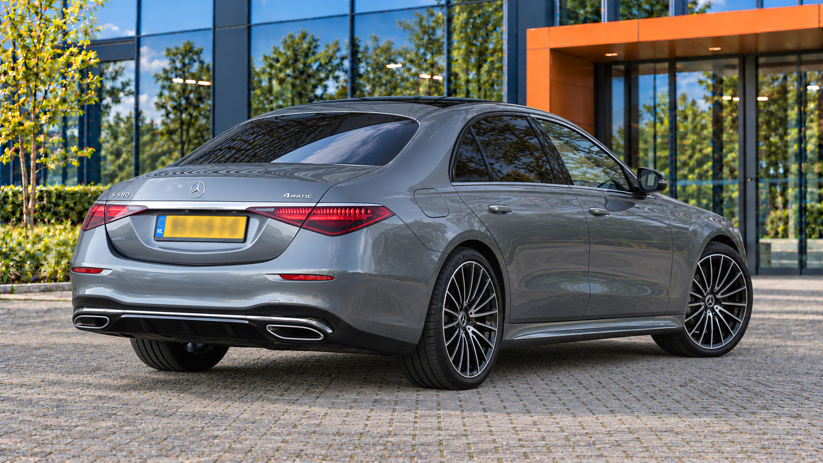 Mercedes-Benz S-Klasse van achteren