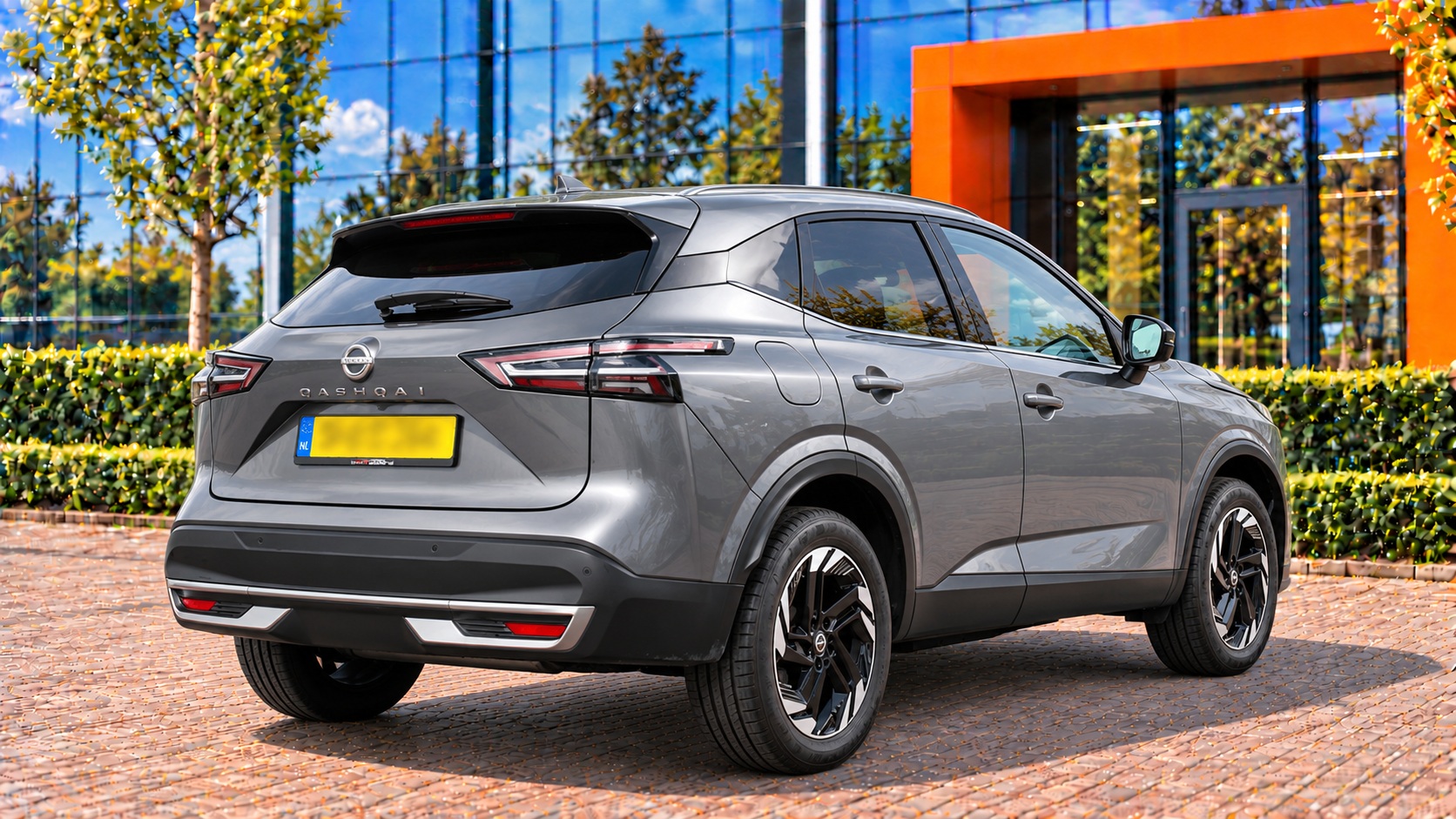 Nissan Qashqai van achteren