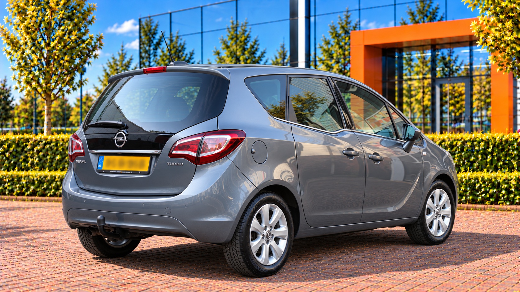 Opel Meriva van achteren
