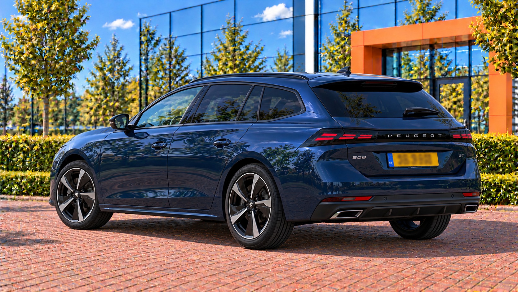 Peugeot 508 SW van achteren